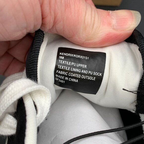 Steve Madden Kendrix Black & White Sneakers Athletic Shoes Size 9M New - Picture 2 of 7